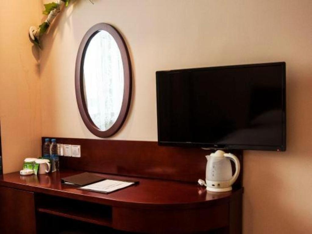 Greentree Inn Wuhu Fangte Second Phase Nanxiang Wanshang Express Hotel المظهر الخارجي الصورة